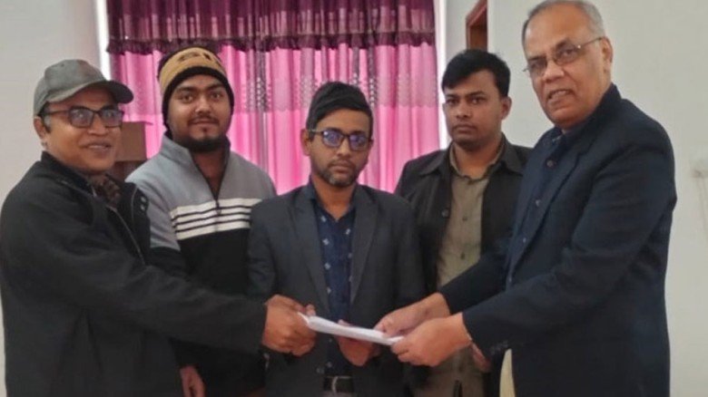 সংস্কার কমিশনে ২২ দফা সংস্কার প্রস্তাবনা দিলো মুক্ত গণমাধ্যম মঞ্চ...